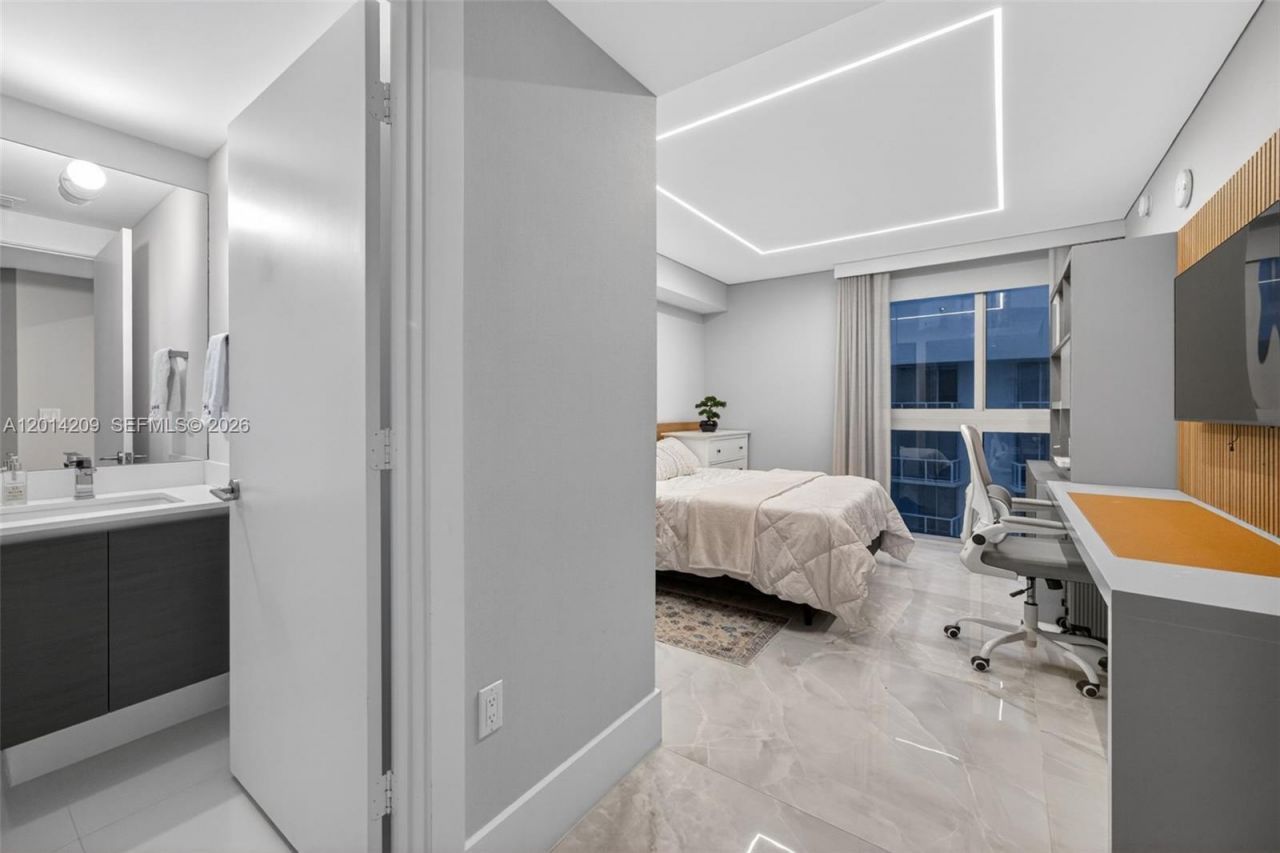 300 Sunny Isles Blvd, Unit 4-1902, Sunny Isles Beach, FL 33160 Photo
