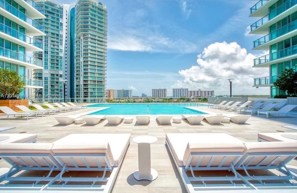300 Sunny Isles Blvd, Unit 4-1902, Sunny Isles Beach, FL 33160 Photo