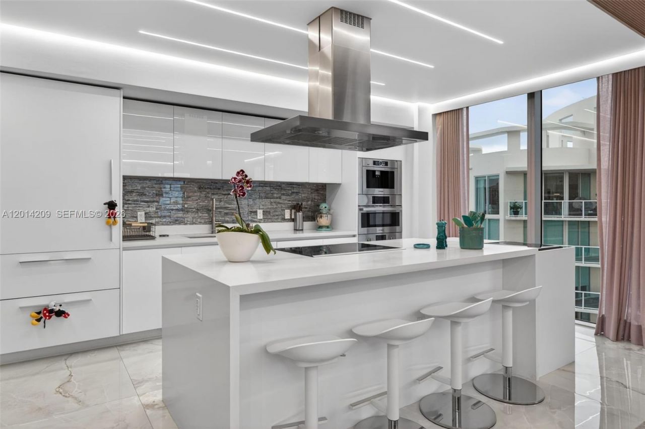 300 Sunny Isles Blvd, Unit 4-1902, Sunny Isles Beach, FL 33160 Photo