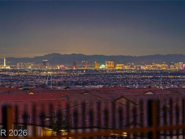 6502 Corsari Ridge Street, Las Vegas, NV 89166
