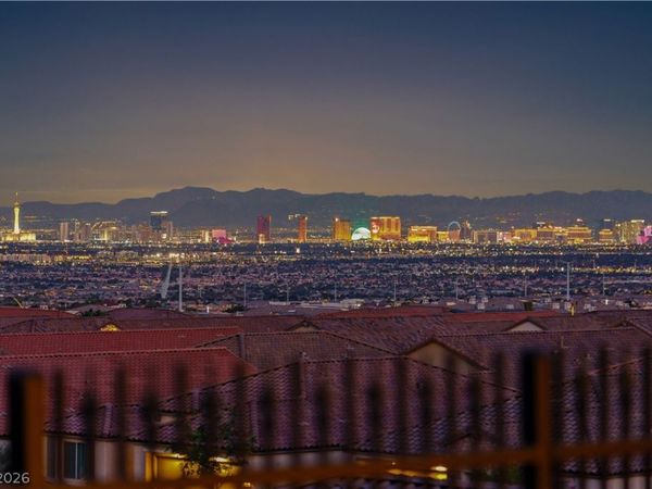 6502 Corsari Ridge Street , Las Vegas, NV 89166