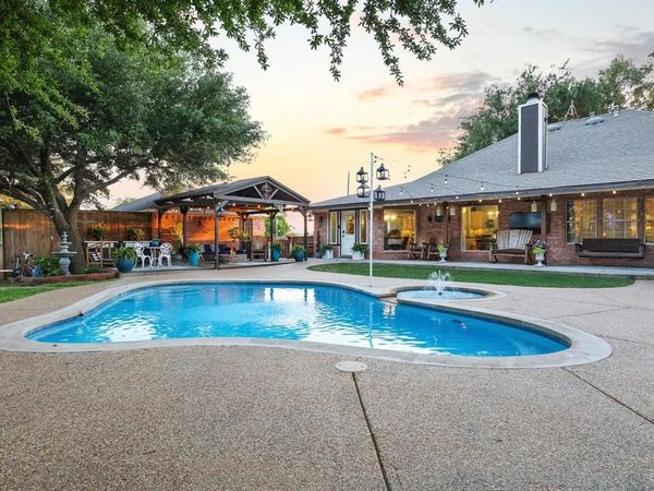 981 County Road 4918, Trenton, TX 75490