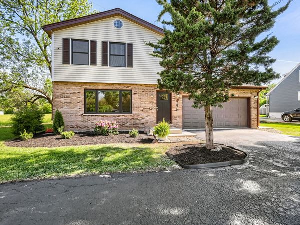 445 E Fullerton Avenue , Addison, IL 60101
