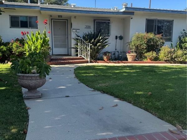 2011 E Orange Grove , Orange, CA 92867