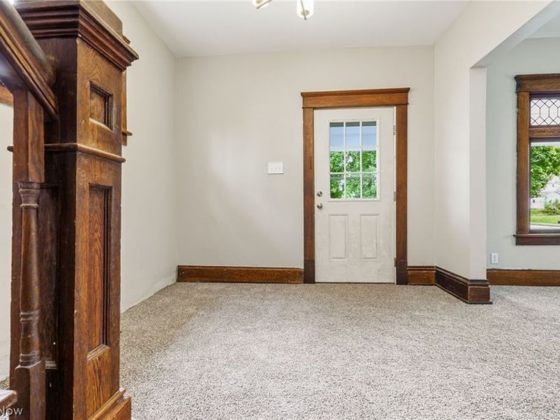 1387 S Seneca Avenue, Alliance, OH 44601 Photo 6