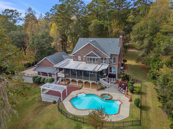 5351 Pembridge Place , Tallahassee, FL 32309
