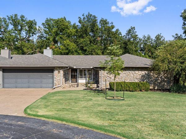 1569 Pecan Place, Bartlesville, OK 74003