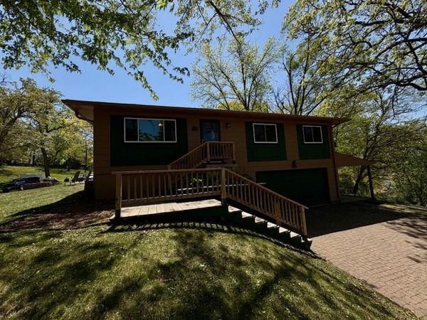 29941 Greenleaf Dr, Burlington, WI 53105