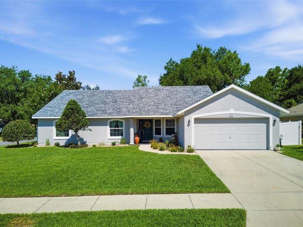 5010 TREASURE CAY ROAD , TAVARES, FL 32778