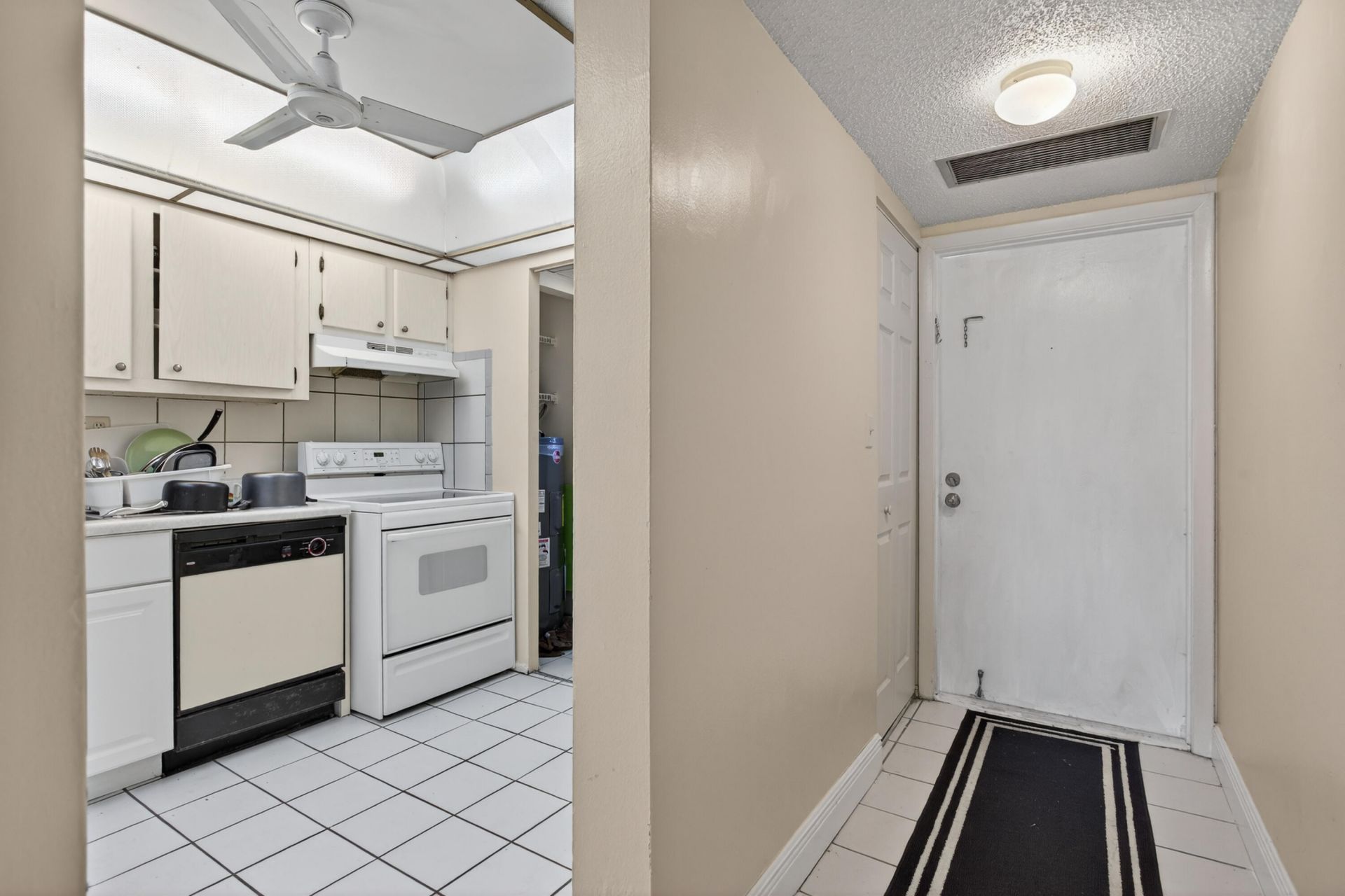 7820 S Colony Cir Circle, Unit 109, Tamarac, FL 33321 Photo
