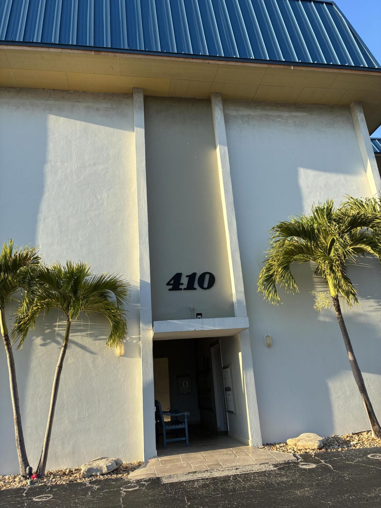 410 Wilma Circle, Riviera Beach, FL 33404 Photo