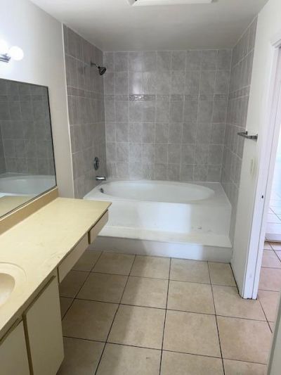 637 Executive Center Drive, Unit N208, West Palm Beach, FL 33401 Photo