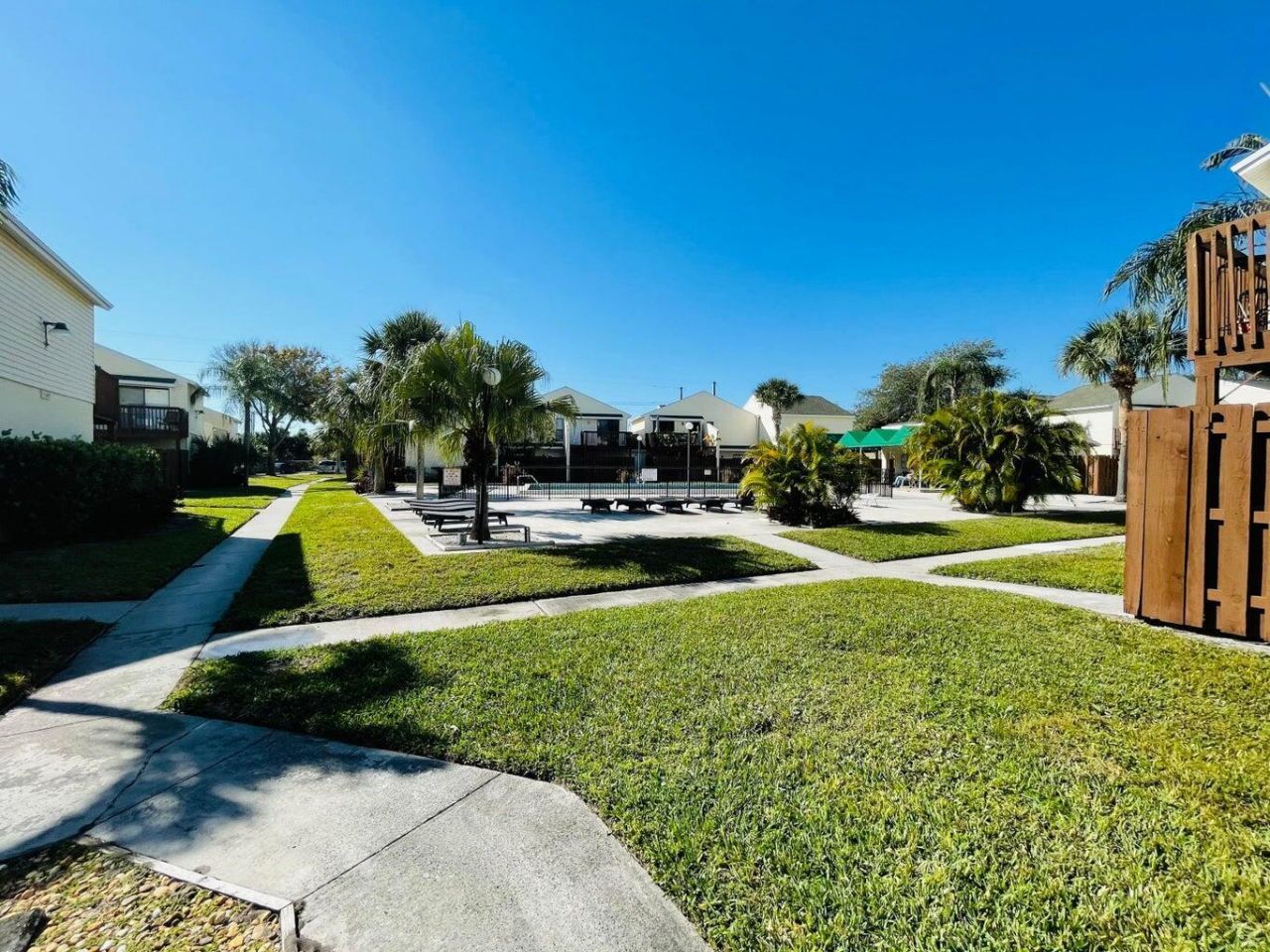 637 Executive Center Drive, Unit N208, West Palm Beach, FL 33401 Photo