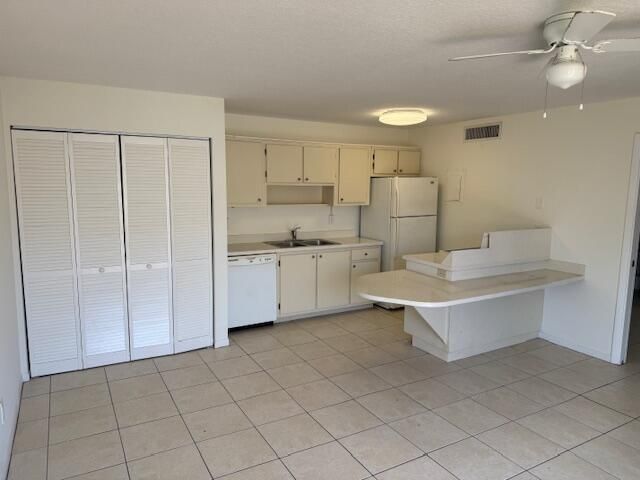 637 Executive Center Drive, Unit N208, West Palm Beach, FL 33401 Photo