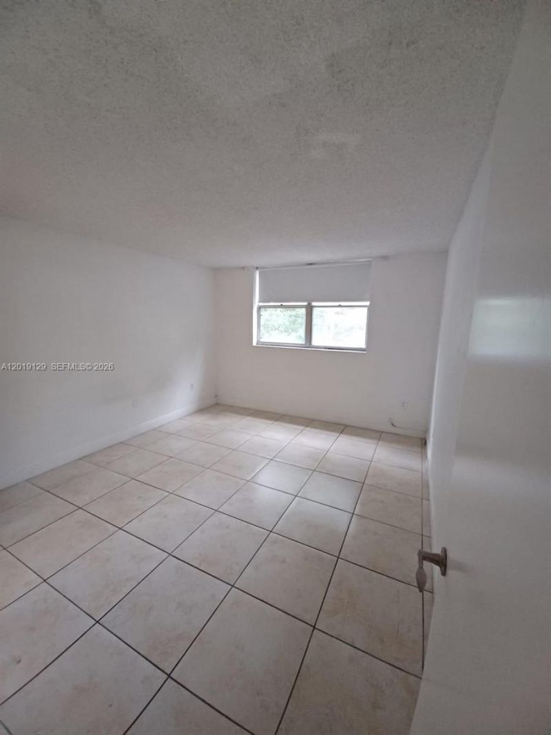 1805 Sans Souci Blvd, Unit 331, North Miami, FL 33181 Photo