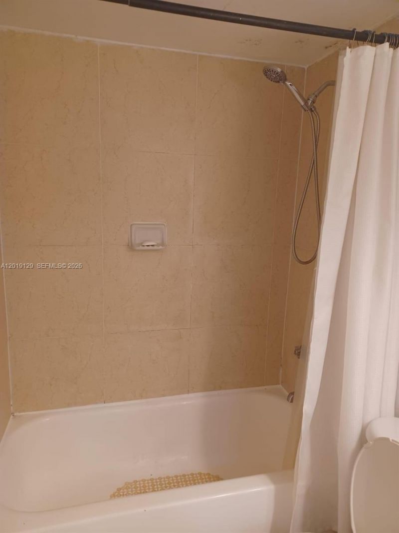 1805 Sans Souci Blvd, Unit 331, North Miami, FL 33181 Photo