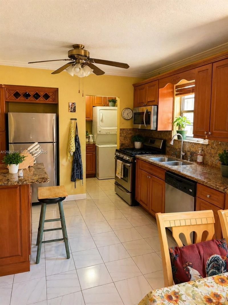 610 SW 66th Ave , Miami, FL 33144 Photo