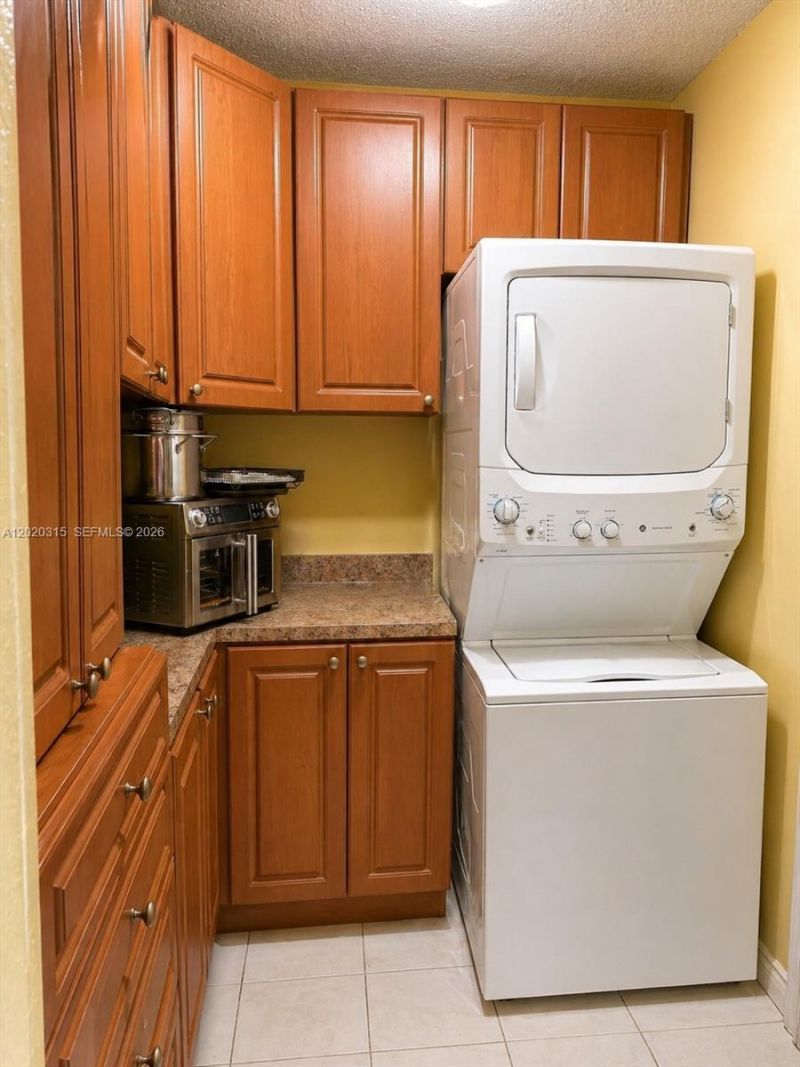 610 SW 66th Ave , Miami, FL 33144 Photo