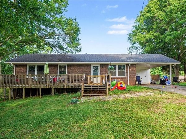 109 Laurie Court, Hiram, GA 30141