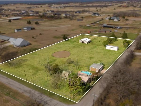 9213 Wilson Road, Pilot Point, TX 76258