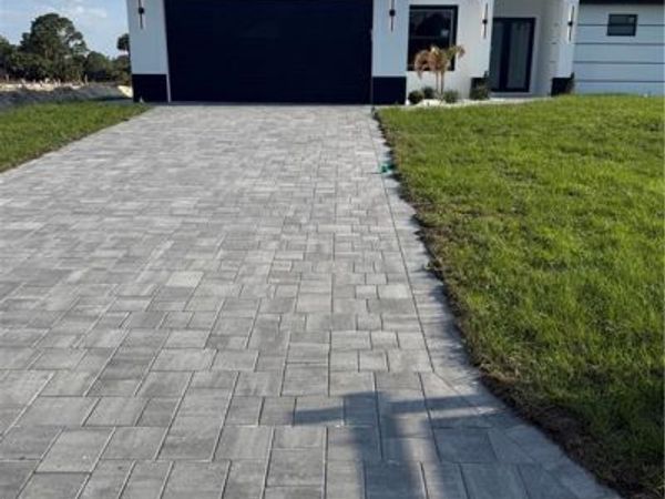 2502 15th ST W, LEHIGH ACRES, FL 33971