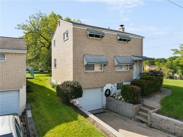 2710 Race St , Pittsburgh, PA 15235