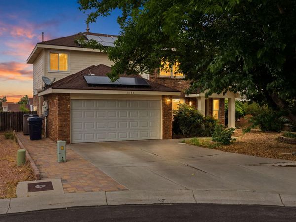 8143 Oakdale Place NW, Albuquerque, NM 87120