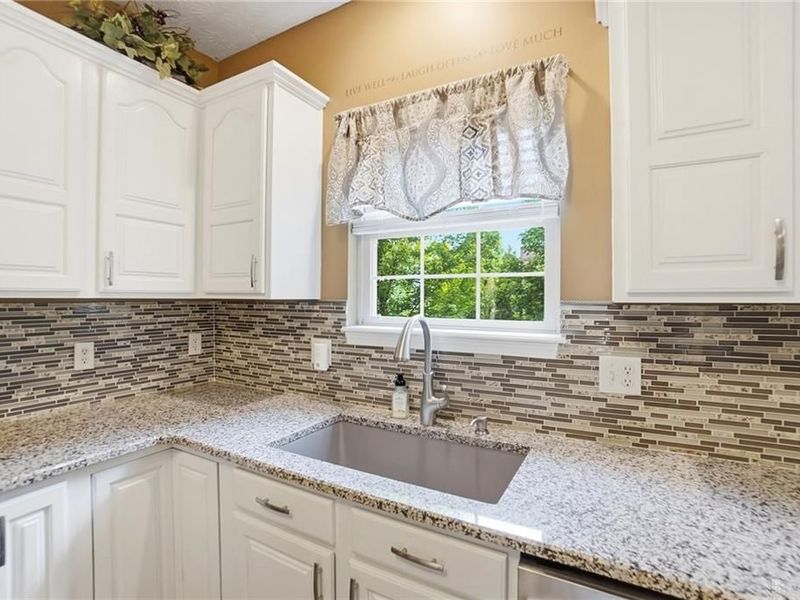 2162 Marchfield Way, Beavercreek, OH 45434 Photo 13