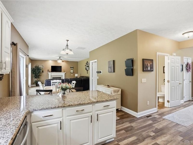 2162 Marchfield Way, Beavercreek, OH 45434 Photo 8