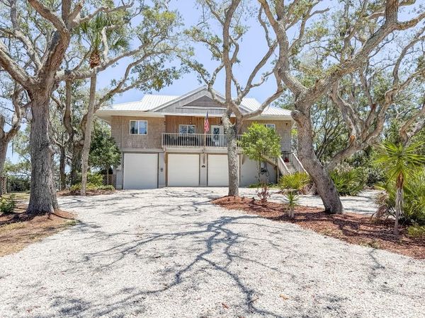 11471 SW 154th Ave, Cedar Key, FL 32625