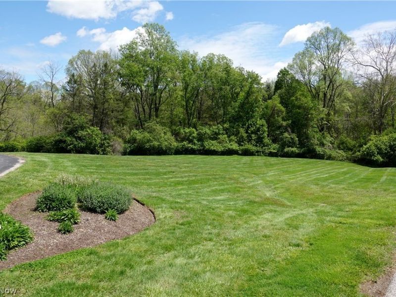 14661 Hillbrook Lane N, Unit 4, Chagrin Falls, OH 44022 Photo 7
