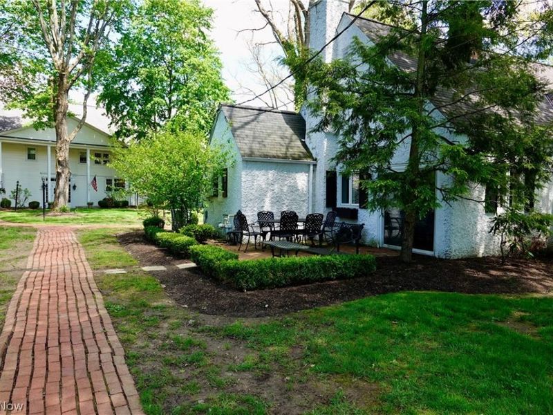 14661 Hillbrook Lane N, Unit 4, Chagrin Falls, OH 44022 Photo 9