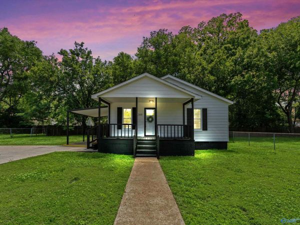 209 Baxter Avenue NW, Huntsville, AL 35811