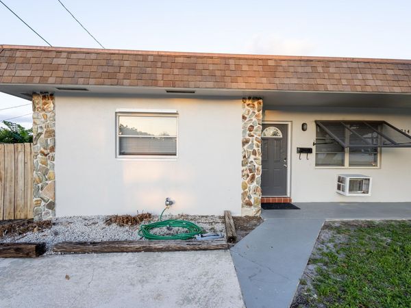 714 S Arnold Avenue, Unit B Left Sid, Lantana, FL 33462