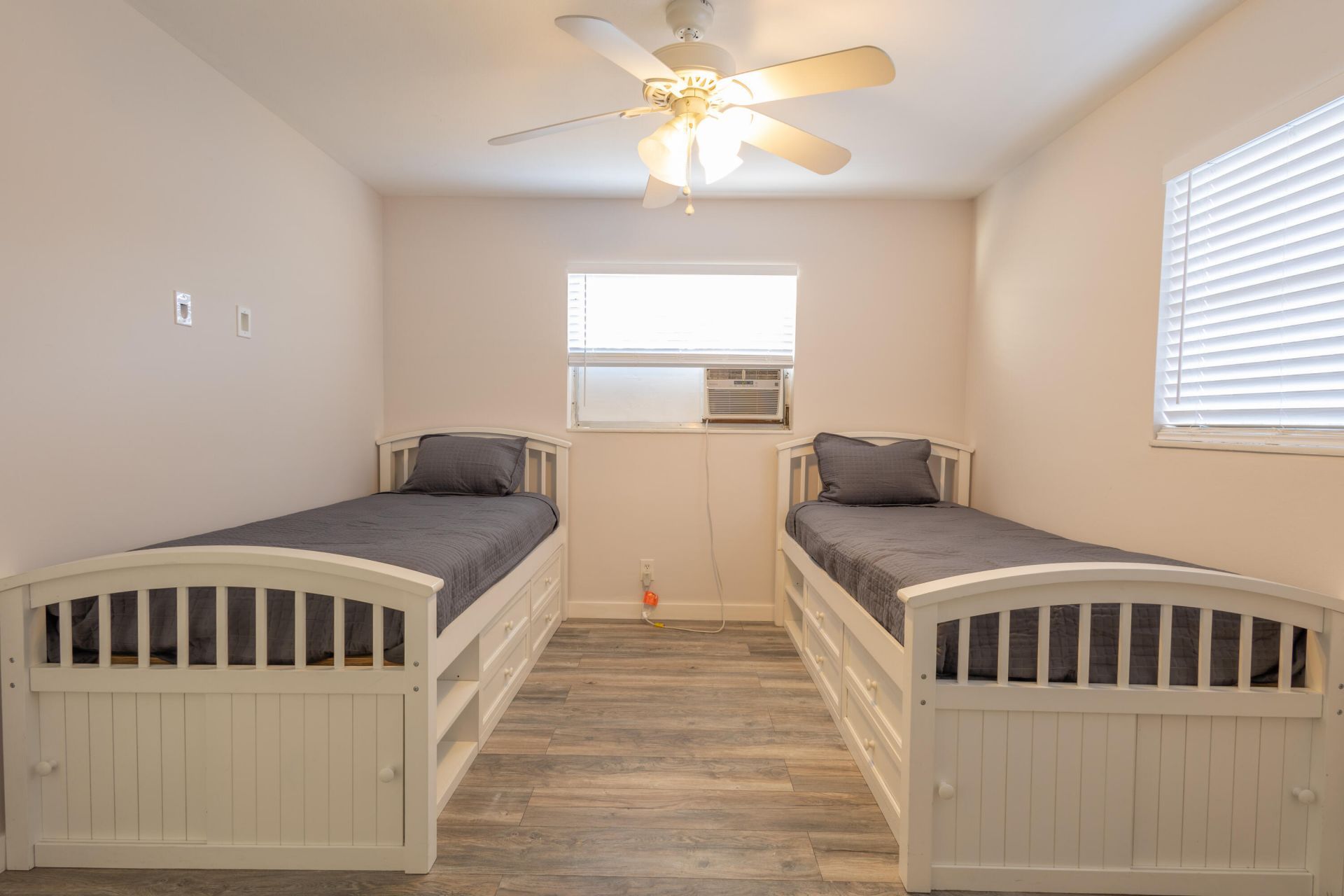 714 S Arnold Avenue, Unit B Left Sid, Lantana, FL 33462 Photo