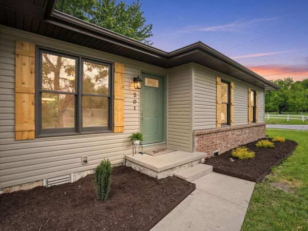501 S Sunrise Street , Strafford, MO 65757
