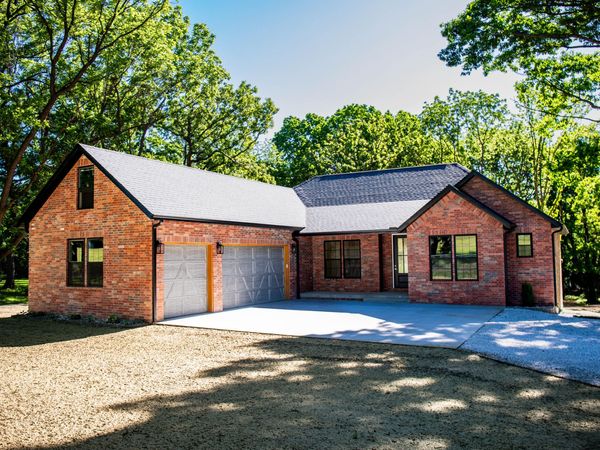 630 Rochester Road , Sparta, MO 65753