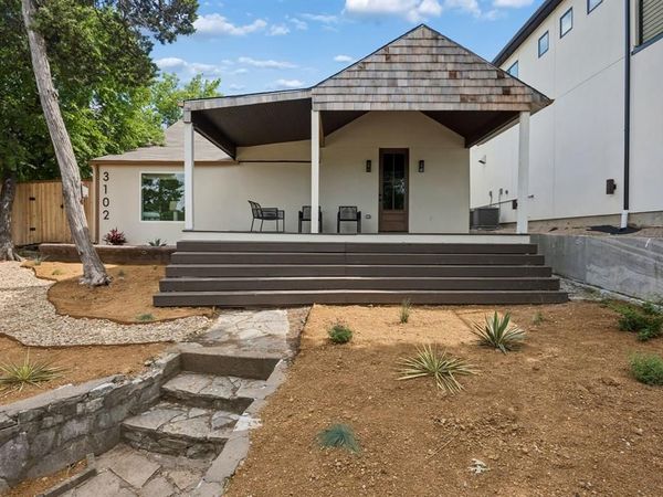 3102 W Jefferson Boulevard , Dallas, TX 75211