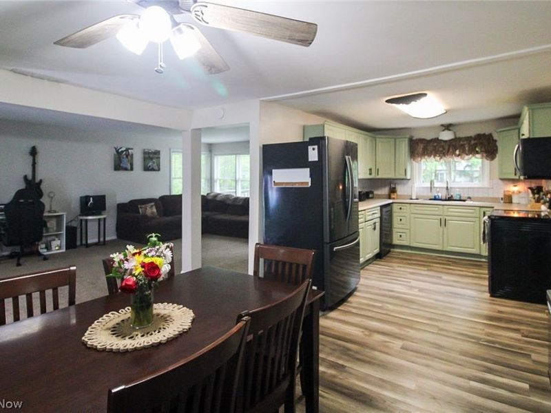 8248 Dawson Drive SE, Warren, OH 44484 Photo 14