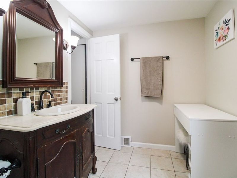 8248 Dawson Drive SE, Warren, OH 44484 Photo 17