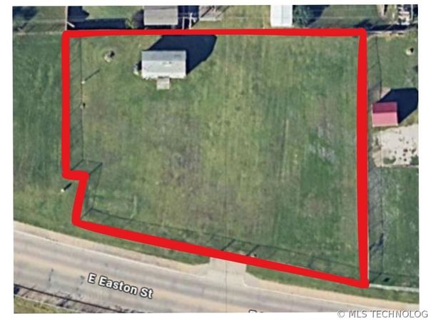 Easton Street E, Tulsa, OK 74115