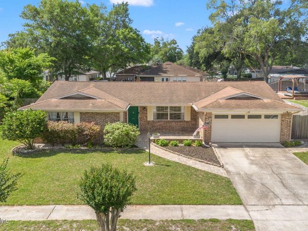 1661 BARTLETT Avenue, Orange Park, FL 32073