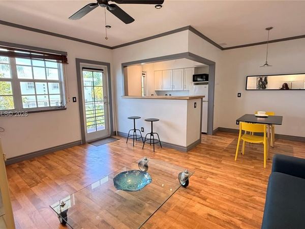 8600 Byron Ave, Unit 8600-8, Miami Beach, FL 33141