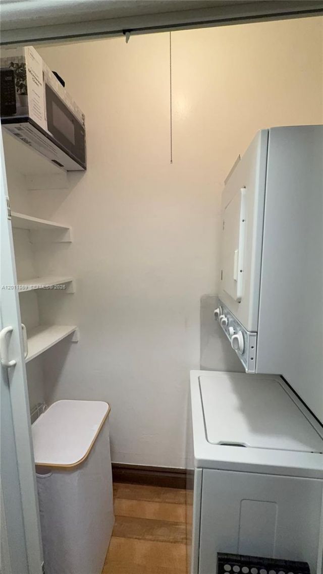 8600 Byron Ave, Unit 8600-8, Miami Beach, FL 33141 Photo