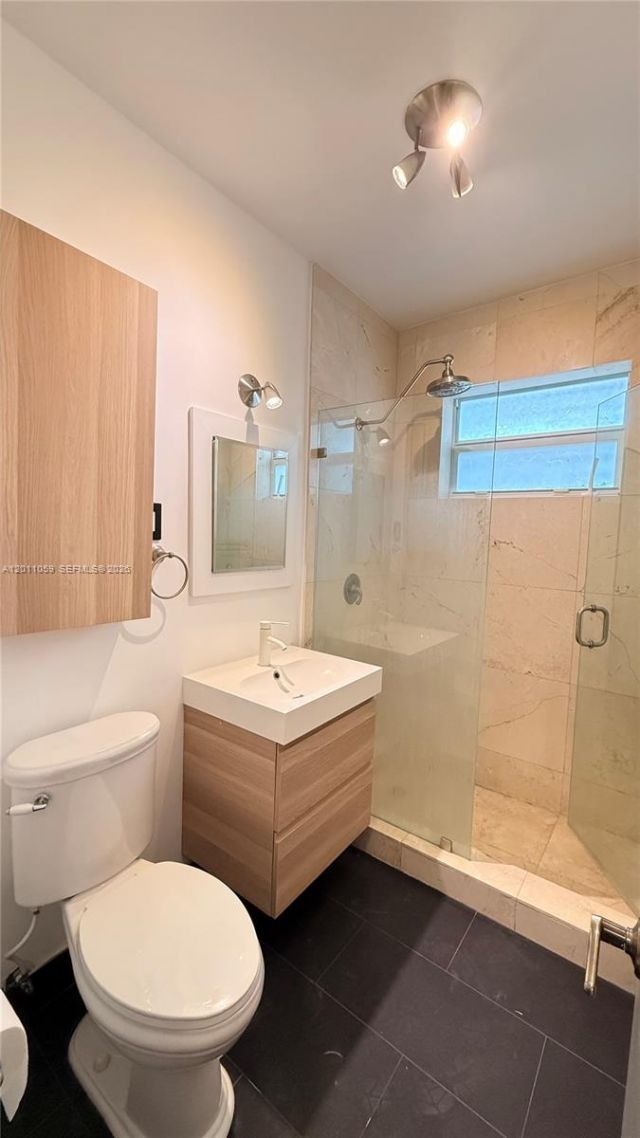 8600 Byron Ave, Unit 8600-8, Miami Beach, FL 33141 Photo