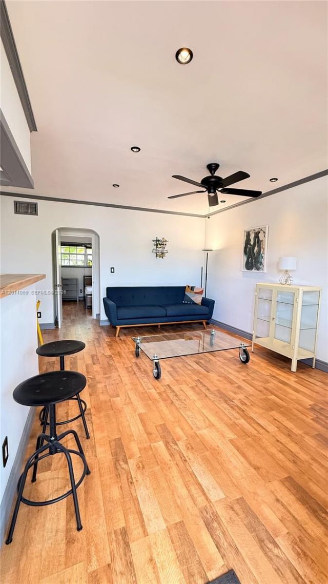 8600 Byron Ave, Unit 8600-8, Miami Beach, FL 33141 Photo