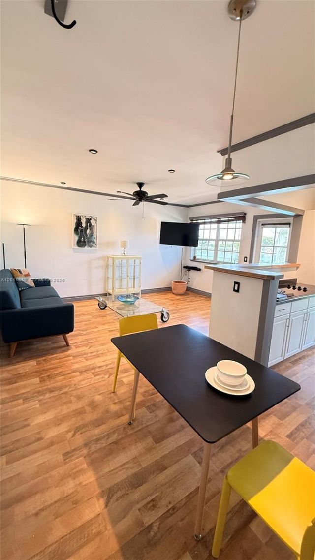 8600 Byron Ave, Unit 8600-8, Miami Beach, FL 33141 Photo