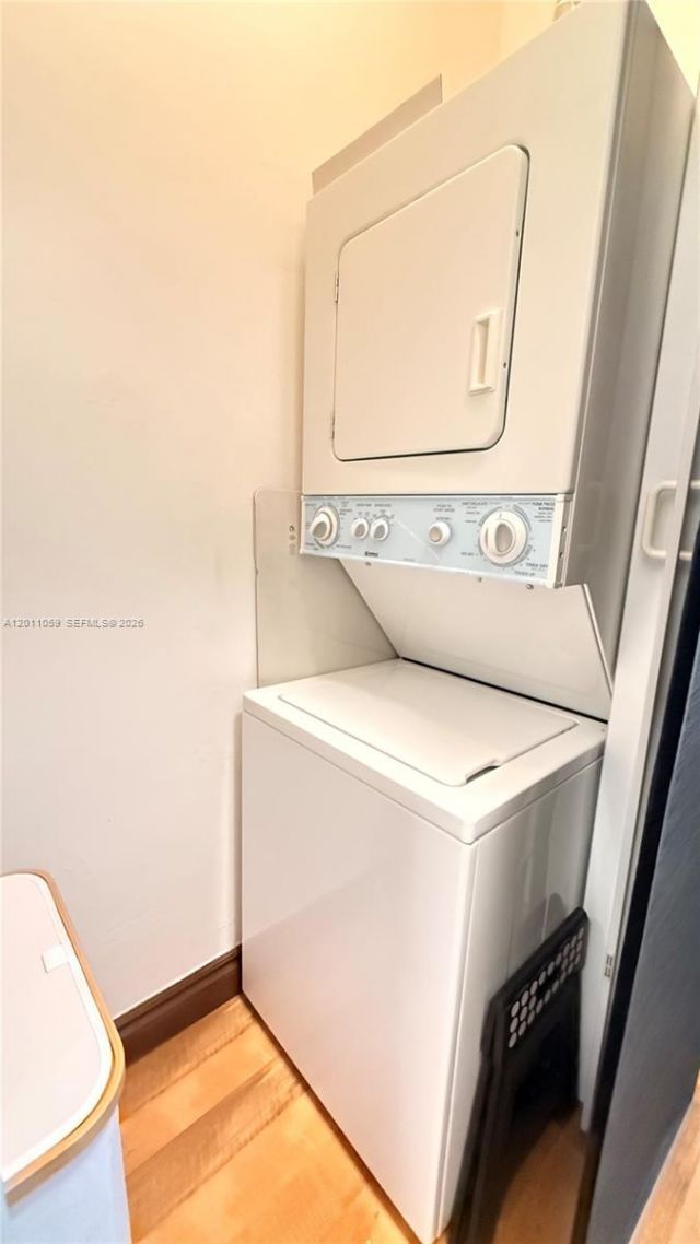 8600 Byron Ave, Unit 8600-8, Miami Beach, FL 33141 Photo
