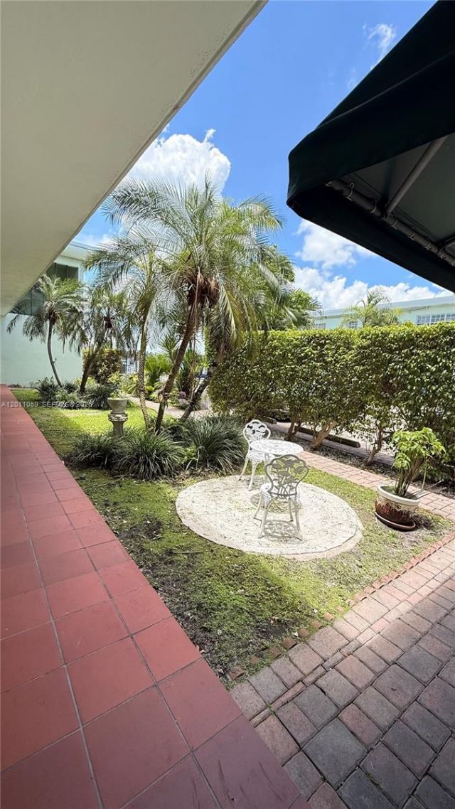 8600 Byron Ave, Unit 8600-8, Miami Beach, FL 33141 Photo
