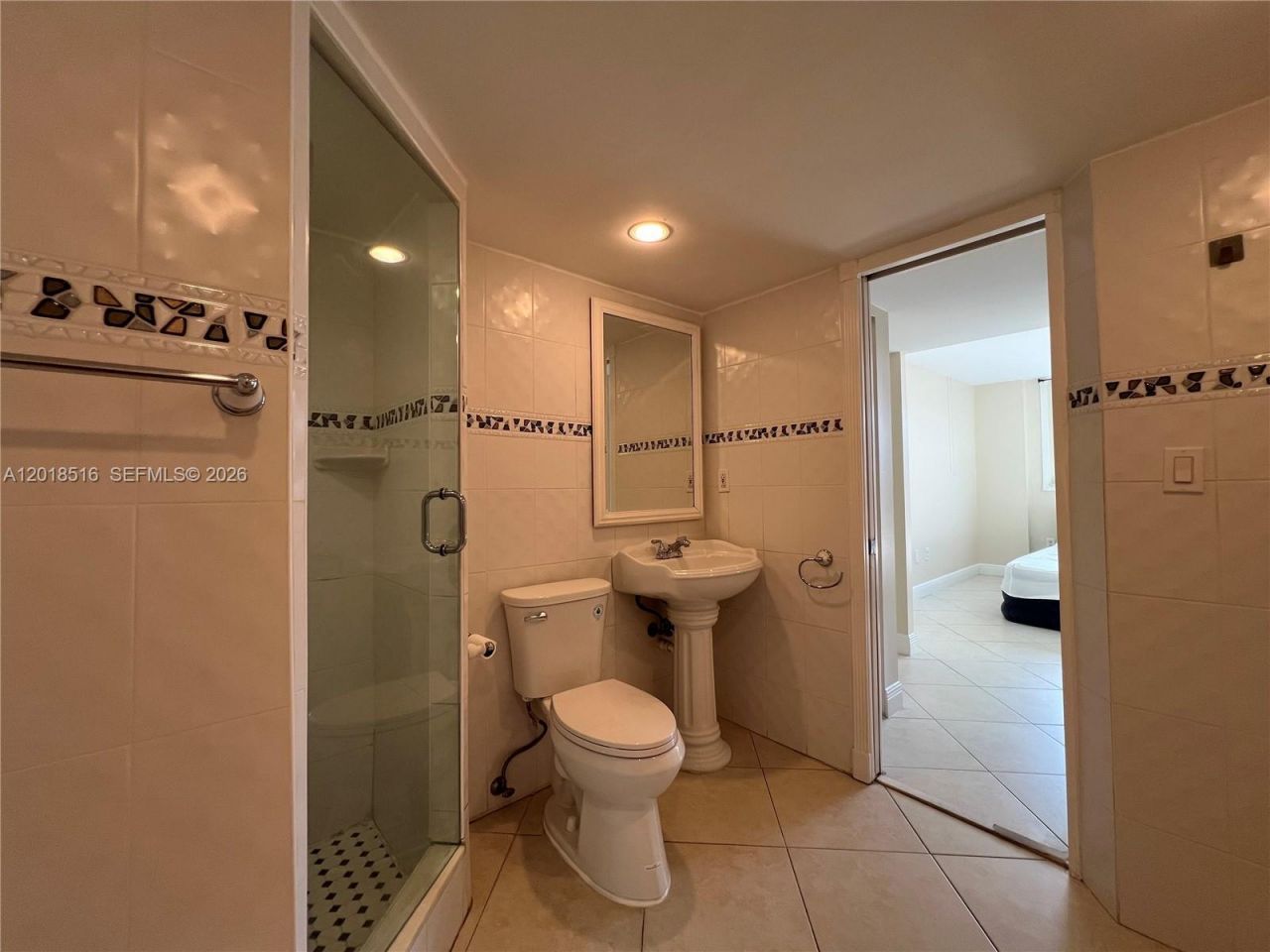 345 Ocean Dr , Unit 305, Miami Beach, FL 33139 Photo
